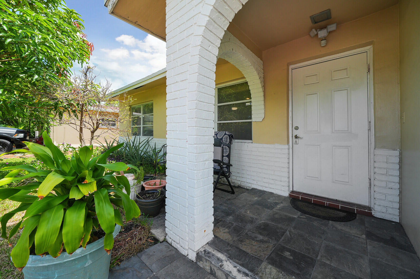 1060 NW 49th Court