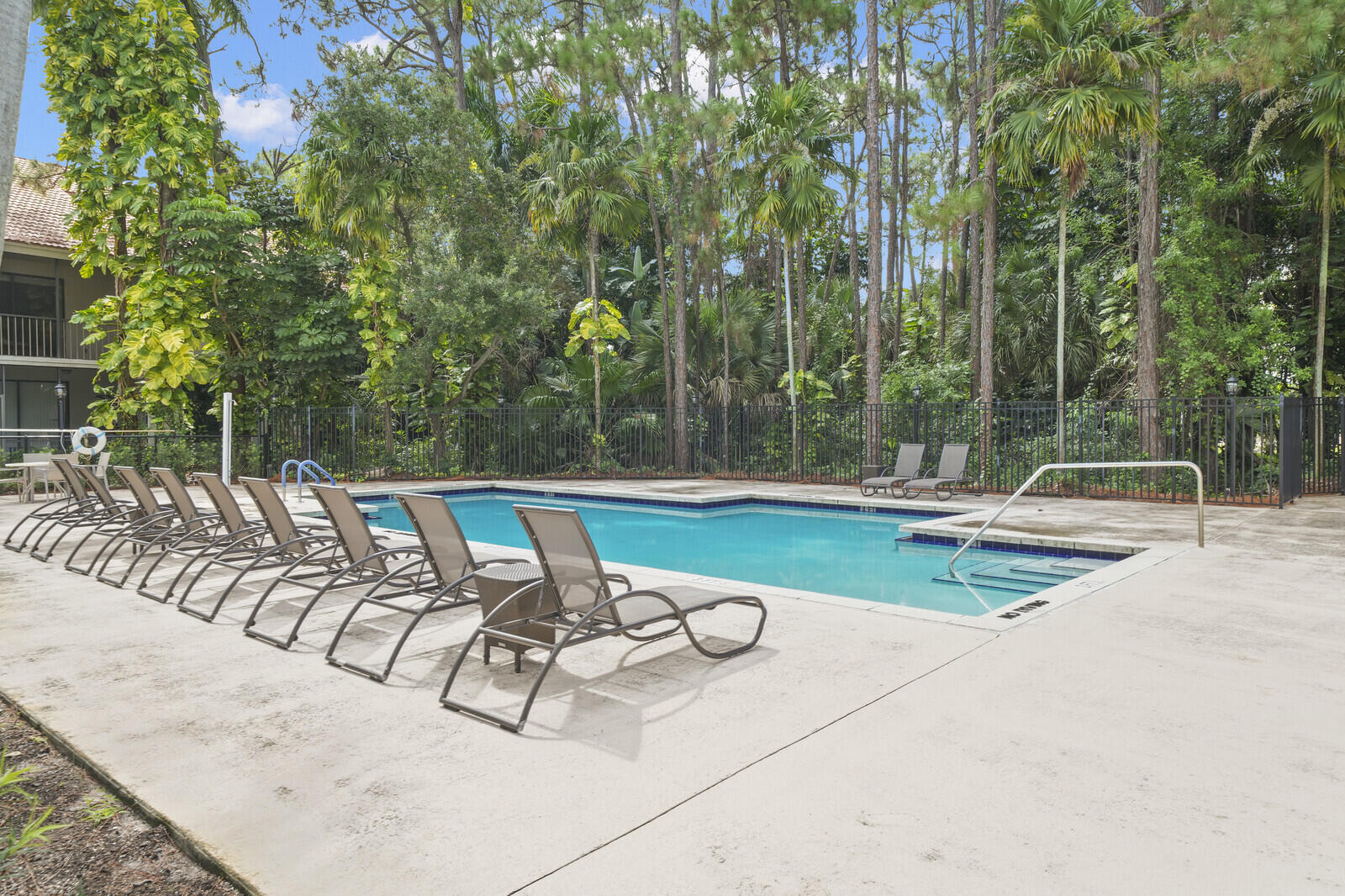 5780 Coach House Circle C