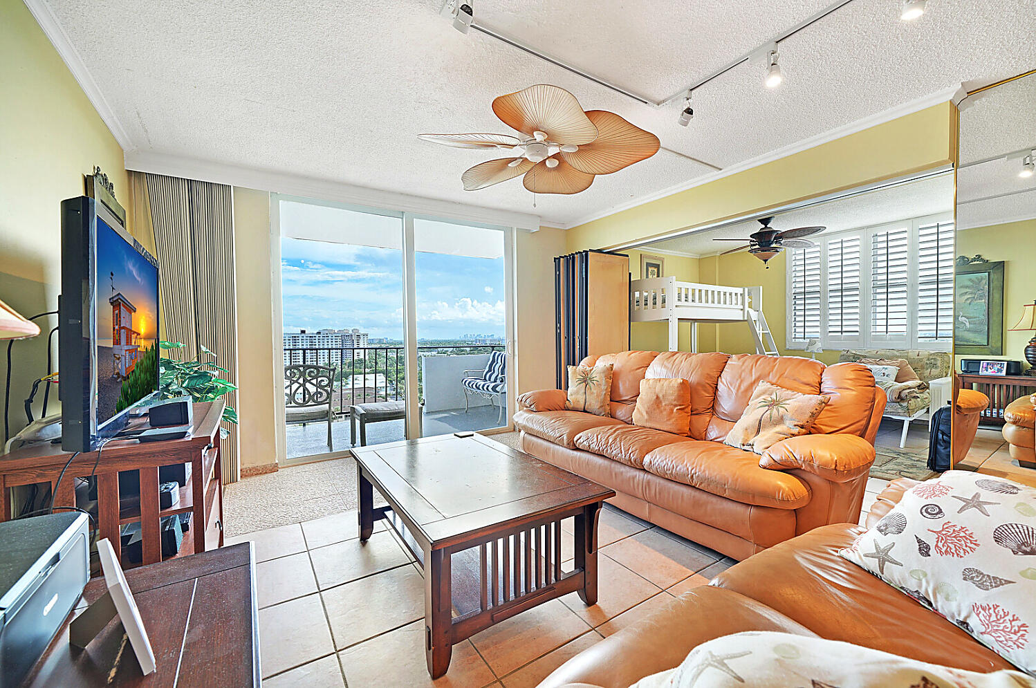 2000 S OCEAN Boulevard 14L, Lauderdale-By-The-Sea Unit: 14L