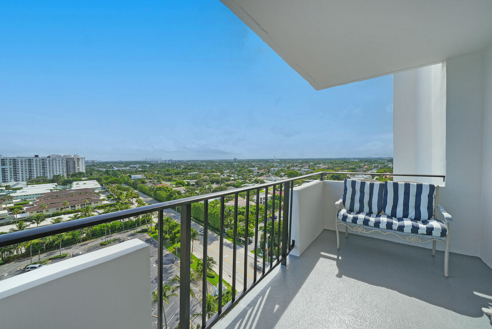 2000 S OCEAN Boulevard 14L, Lauderdale-By-The-Sea Unit: 14L