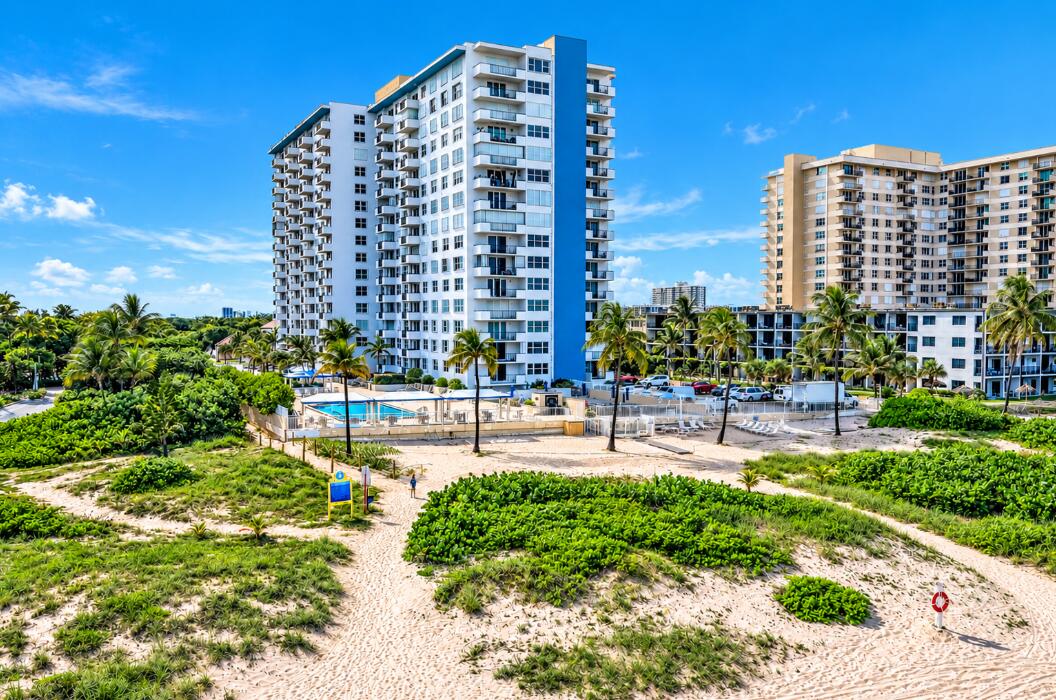 2000 S OCEAN Boulevard 14L, Lauderdale-By-The-Sea Unit: 14L