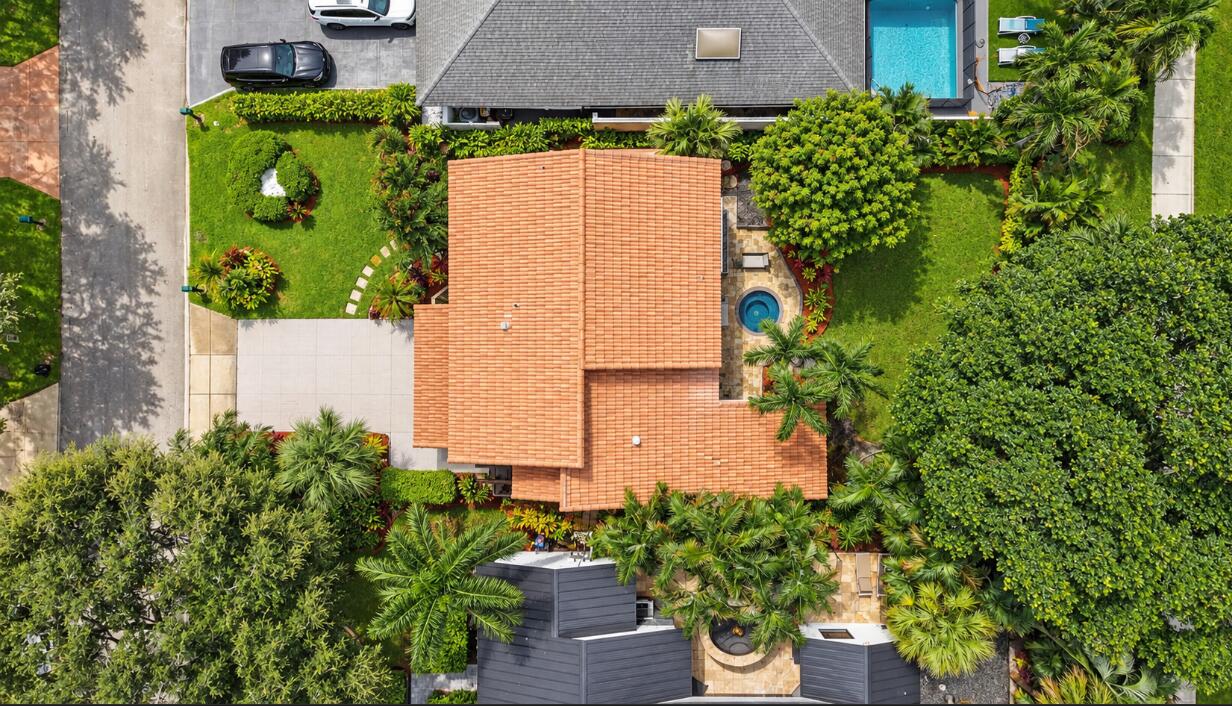 6599 Pond Apple Road