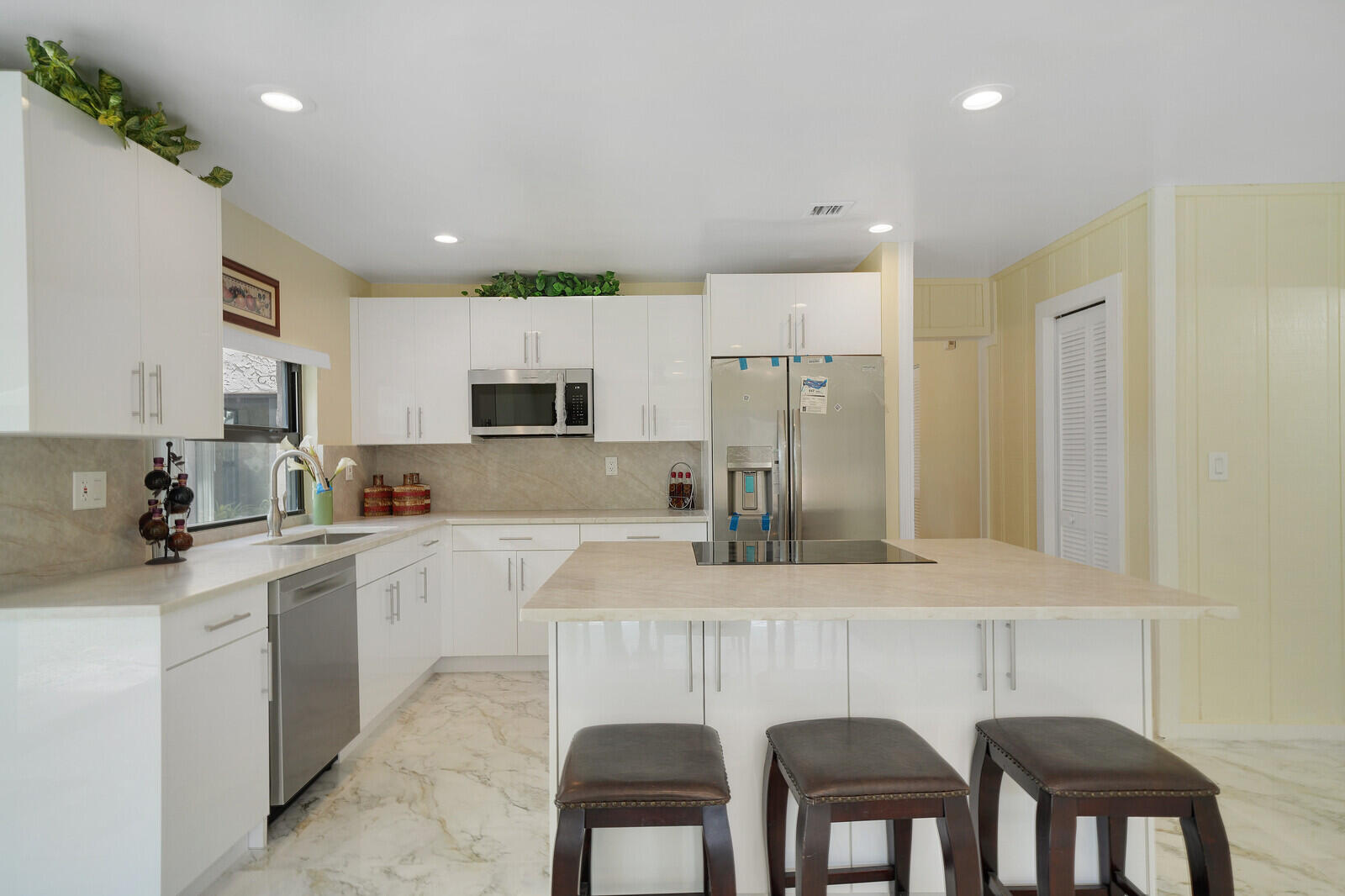 6599 Pond Apple Road