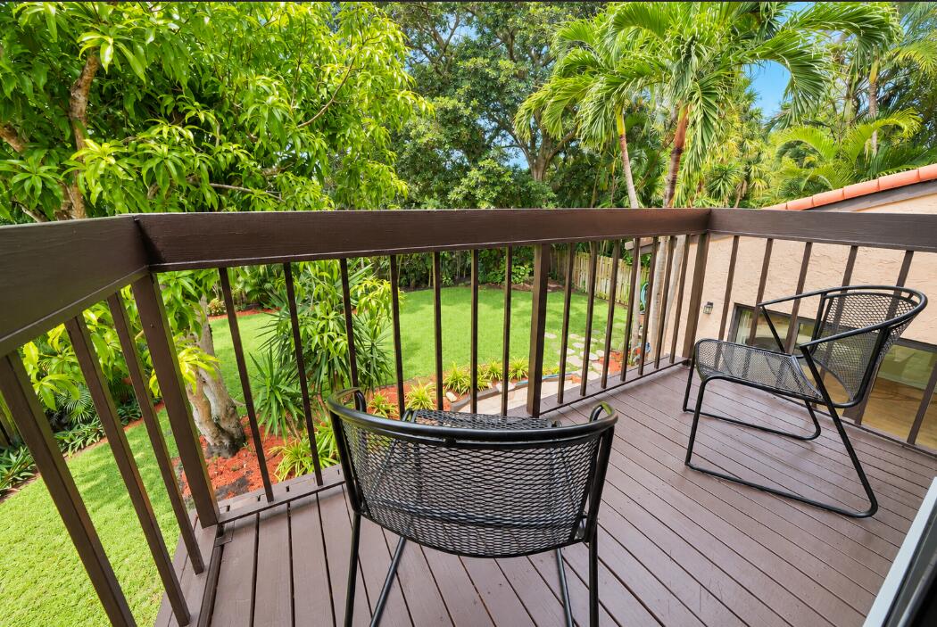 6599 Pond Apple Road