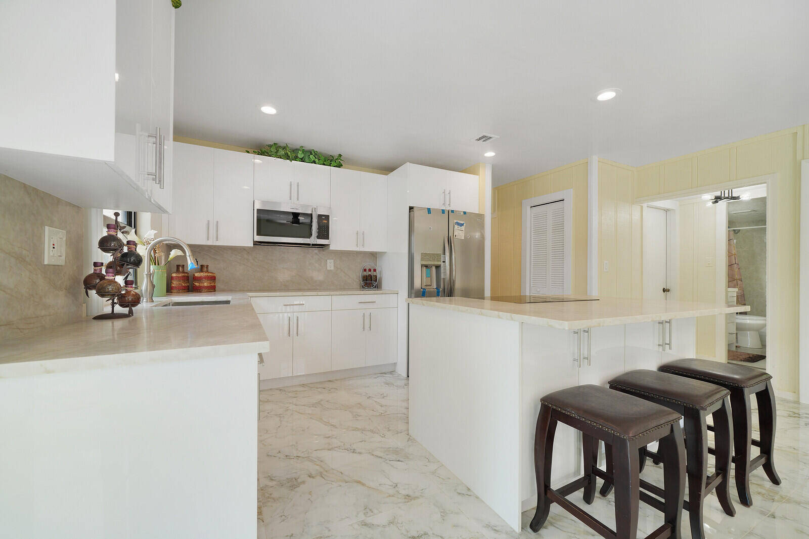 6599 Pond Apple Road