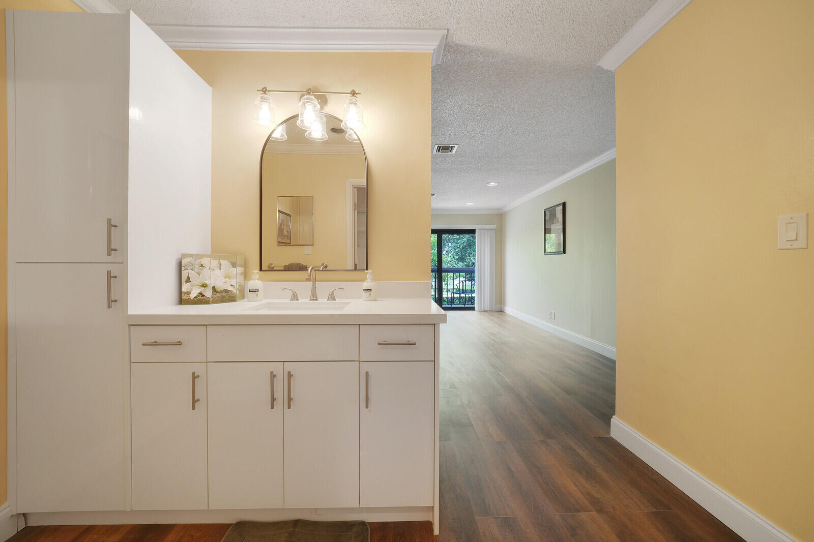 6599 Pond Apple Road
