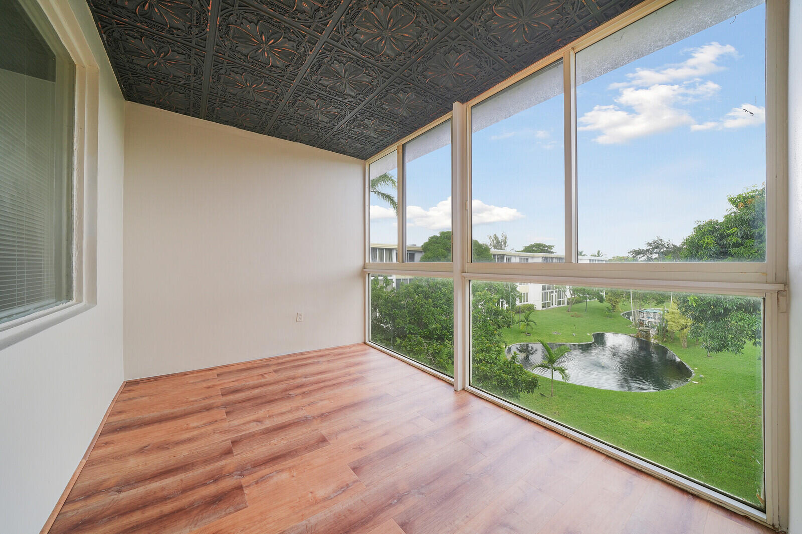 6005 Del Lago Circle 311