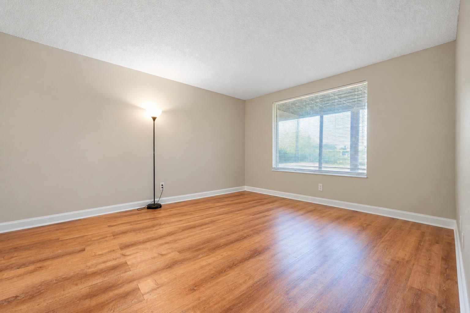 6005 Del Lago Circle 311