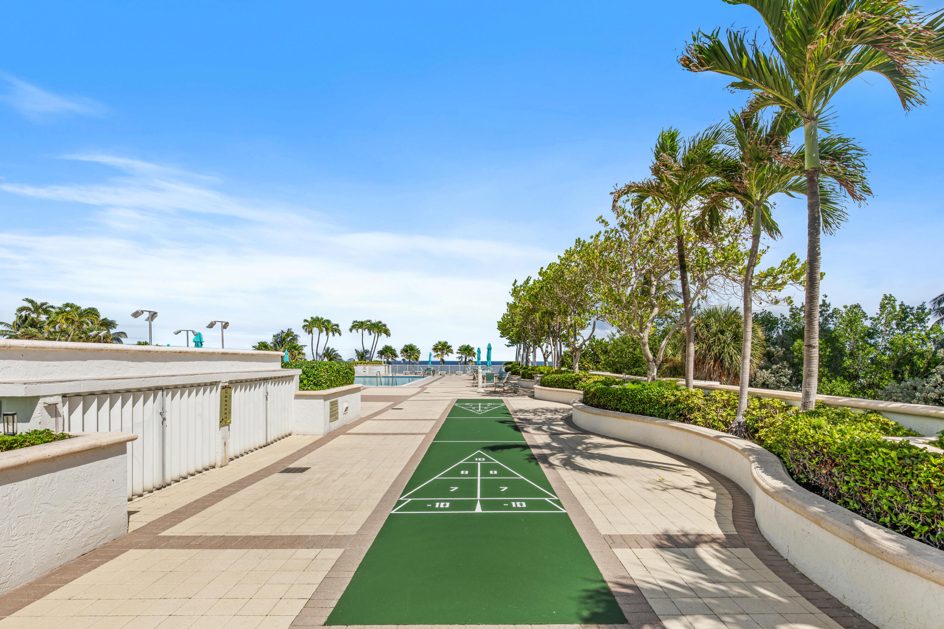 1620 S Ocean Boulevard 5H, Lauderdale-By-The-Sea Unit: 5H