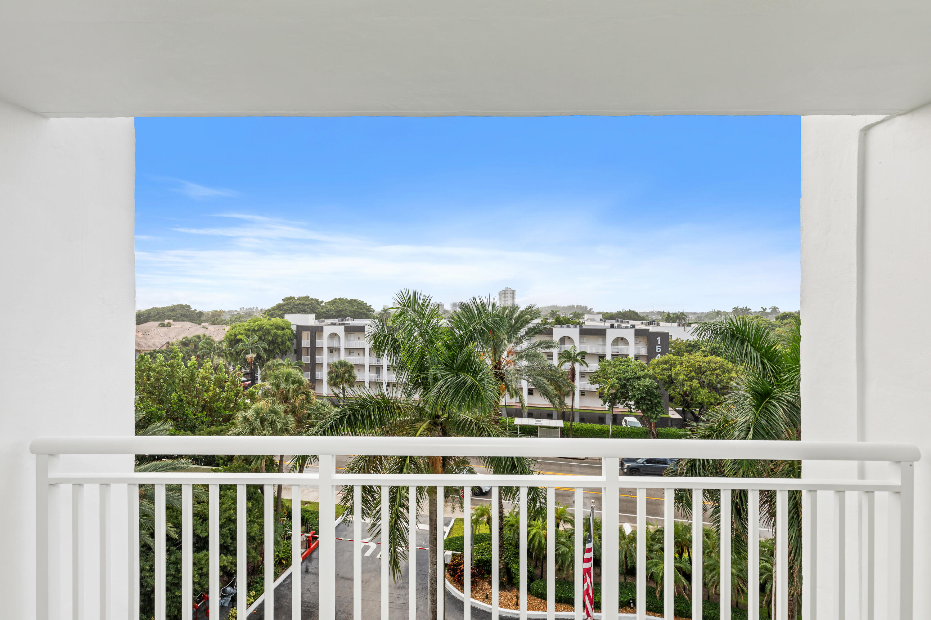 1620 S Ocean Boulevard 5H, Lauderdale-By-The-Sea Unit: 5H