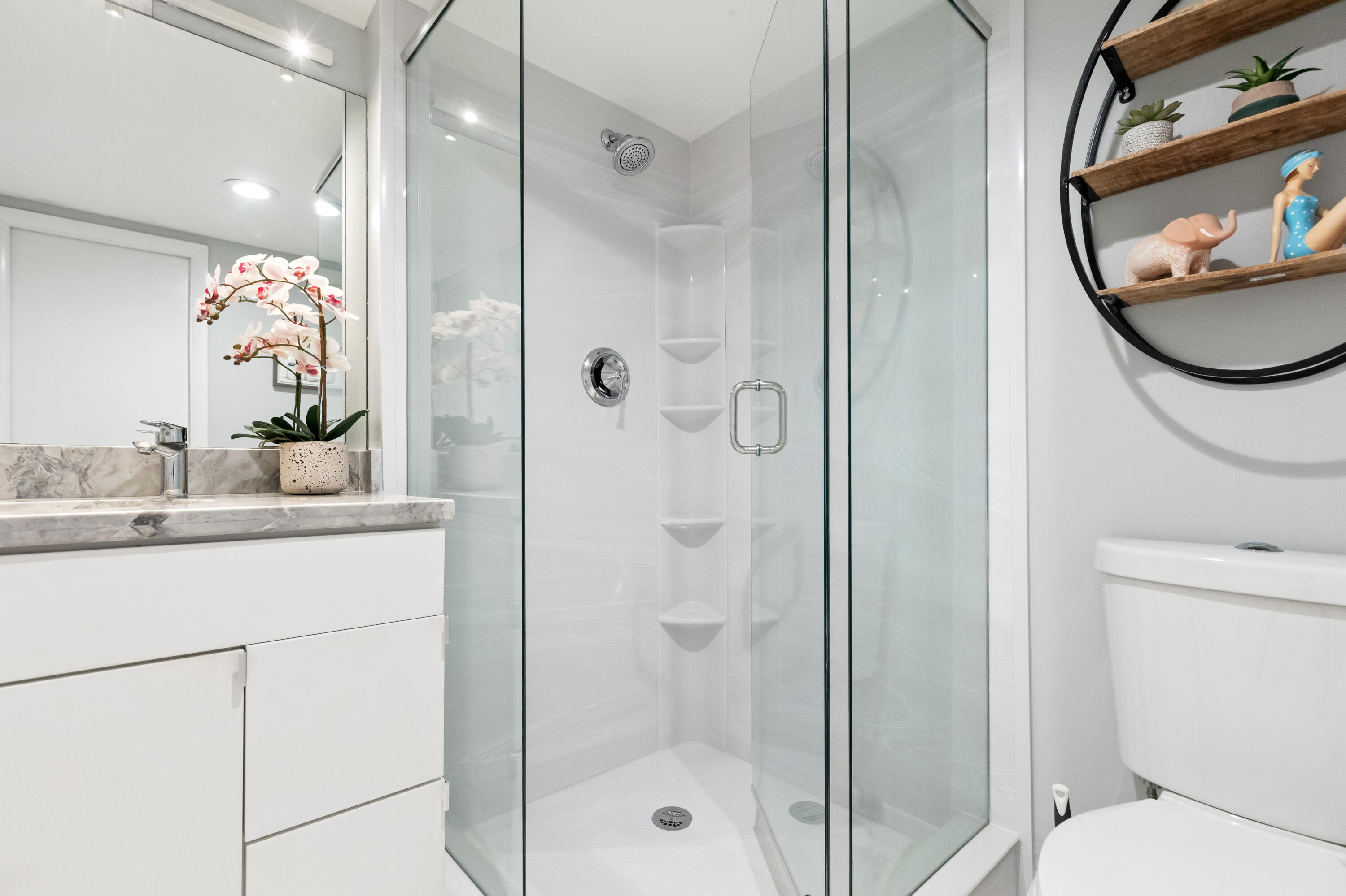 1620 S Ocean Boulevard 5H, Lauderdale-By-The-Sea Unit: 5H