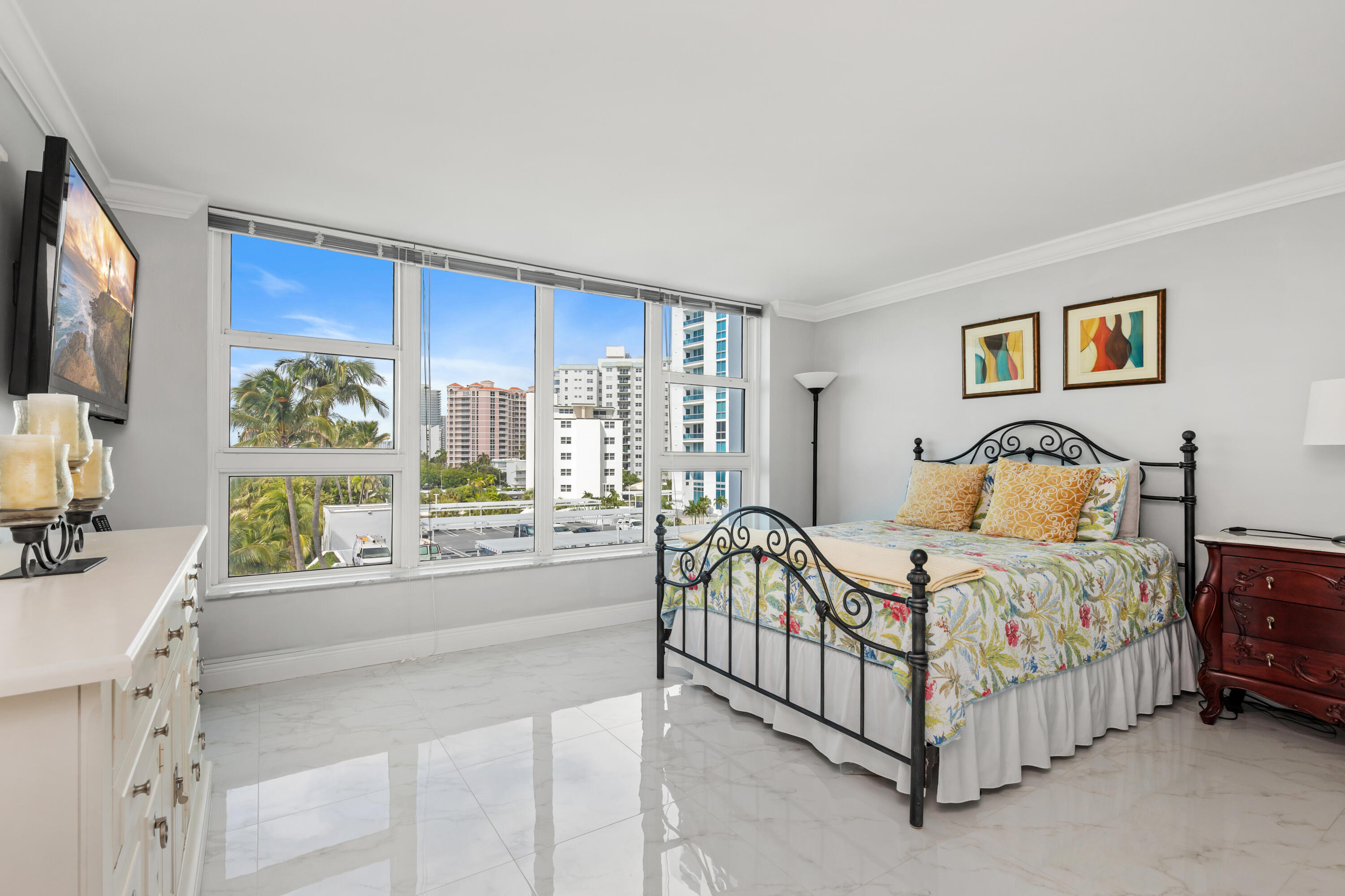 1620 S Ocean Boulevard 5H, Lauderdale-By-The-Sea Unit: 5H