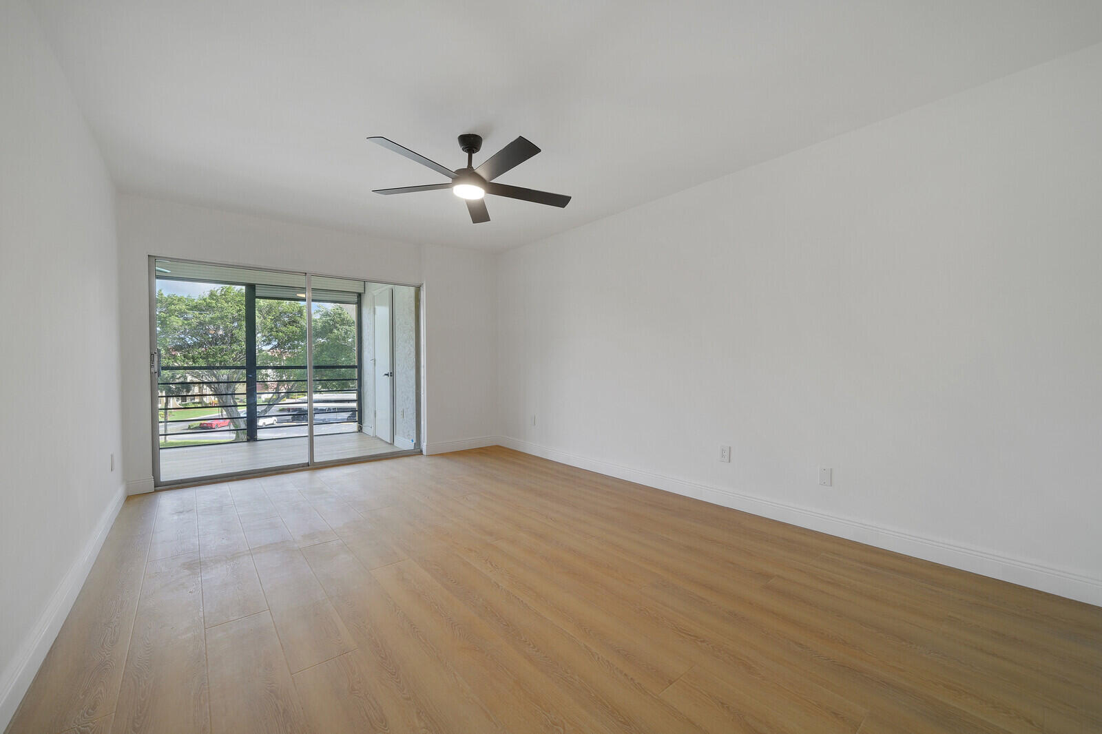 23345 Carolwood Lane 406