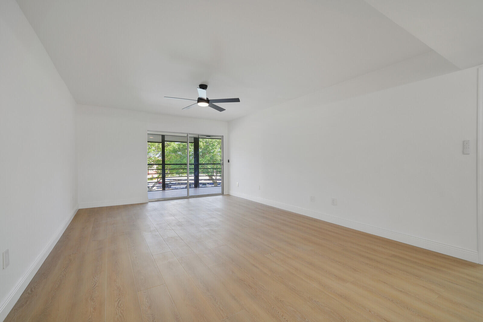 23345 Carolwood Lane 406