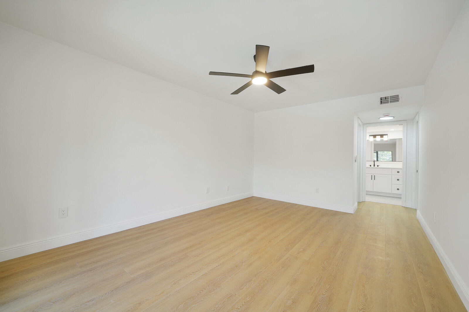 23345 Carolwood Lane 406