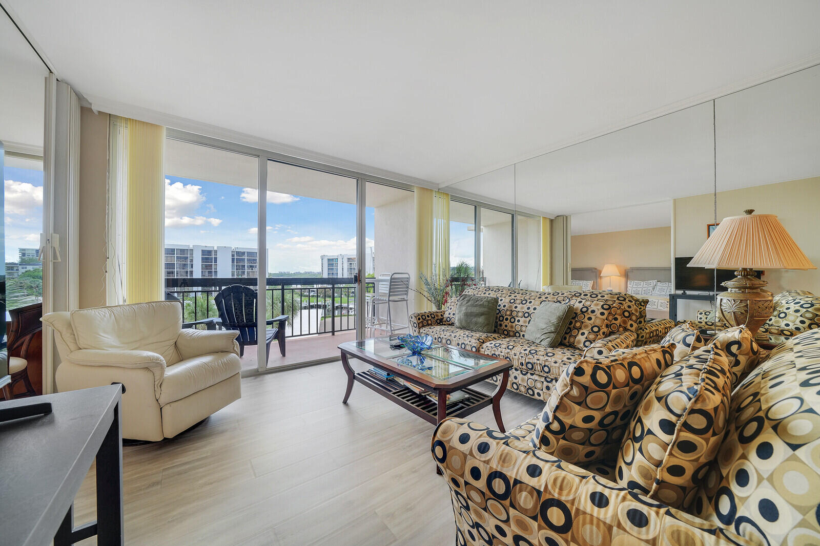 2707 N OCEAN Boulevard D-406