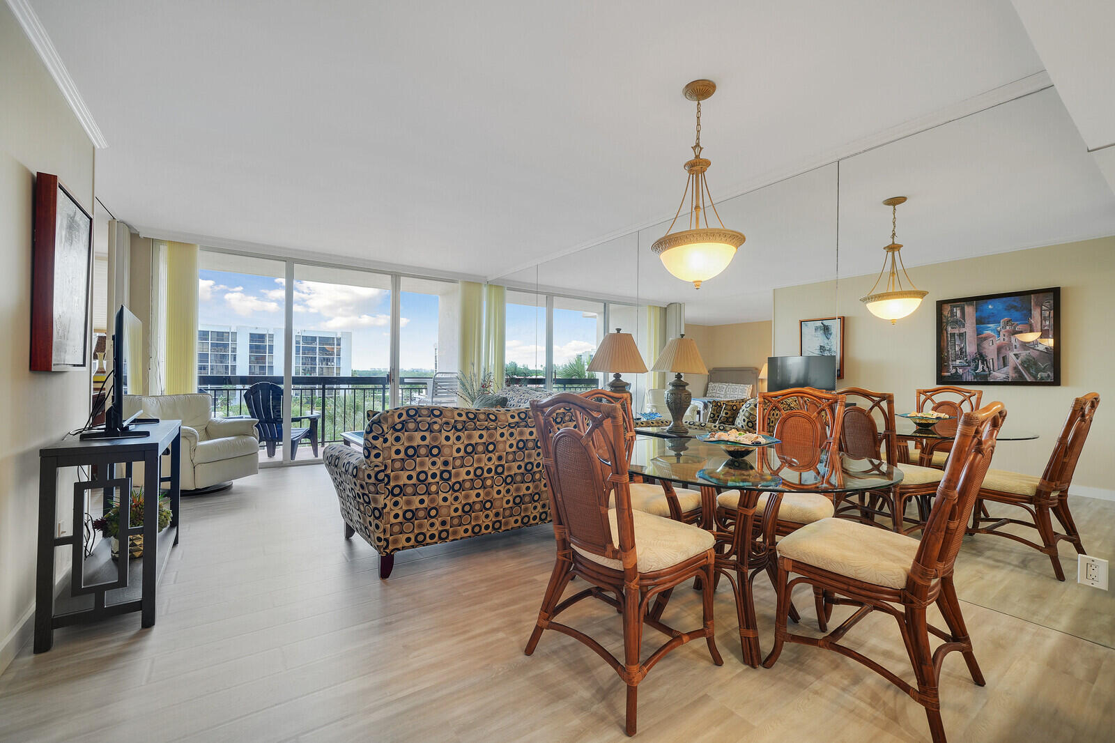2707 N OCEAN Boulevard D-406