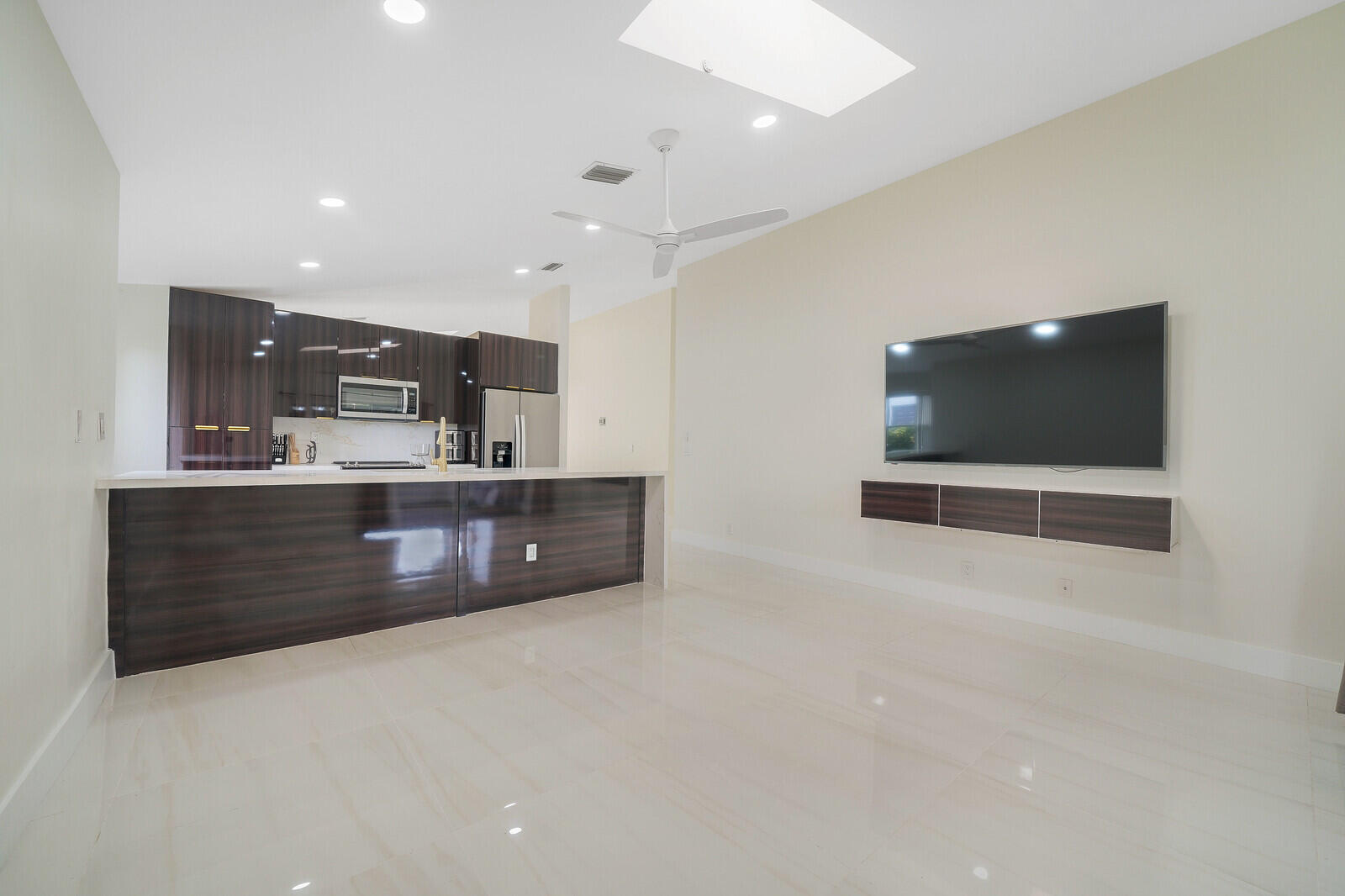 8599 Tourmaline Boulevard