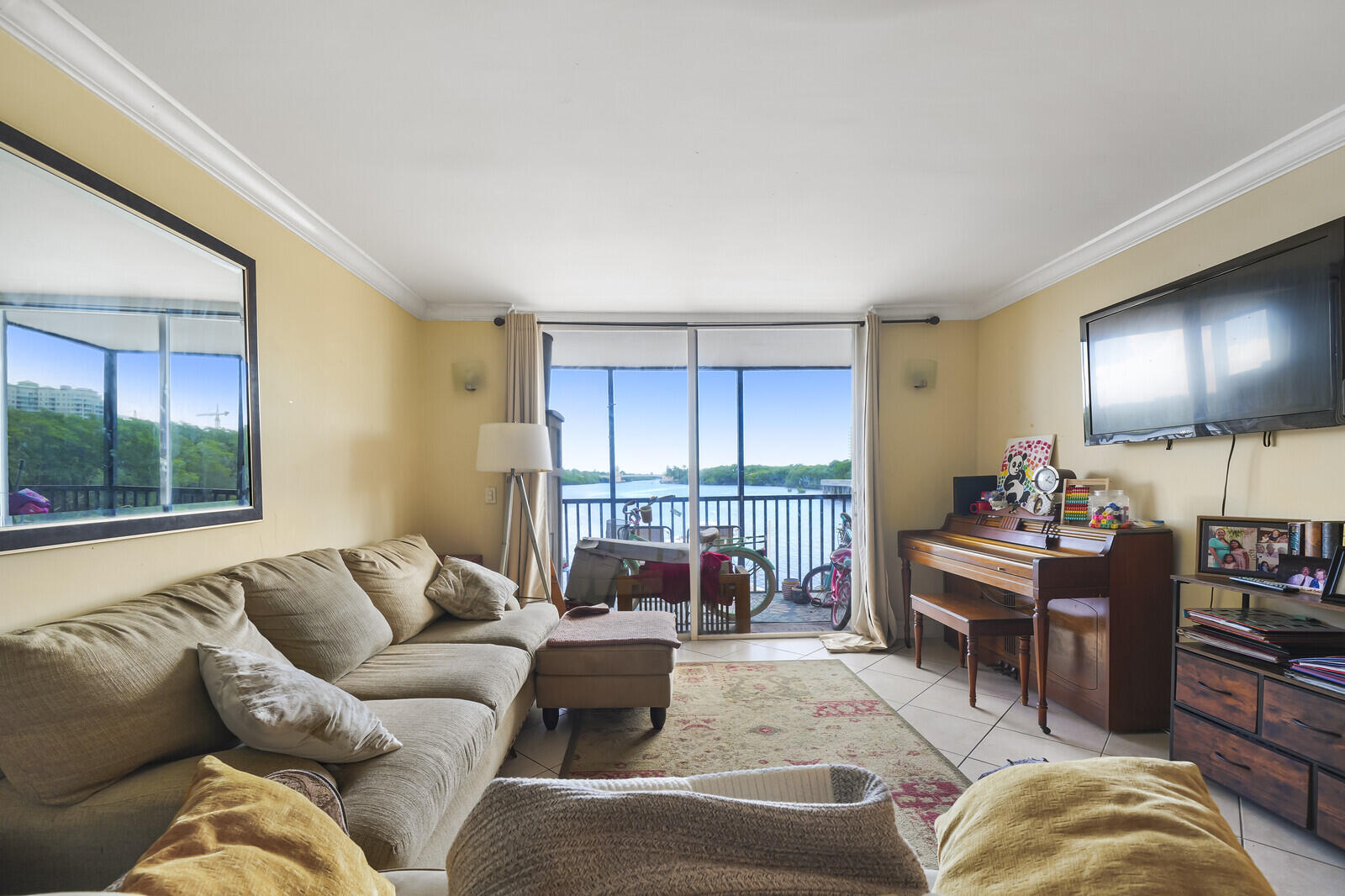 710 NE 7th Street 207
