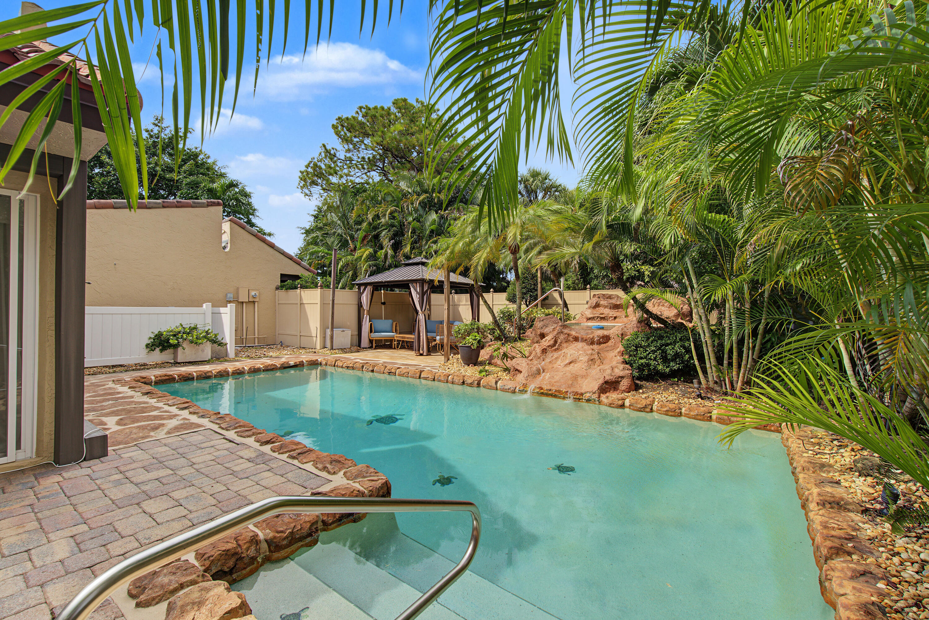 5987 PATIO Drive