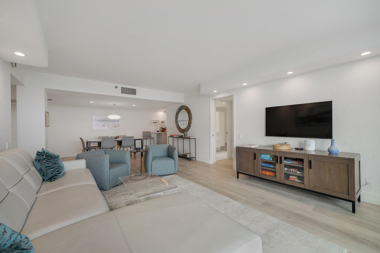 2697 N OCEAN F-403