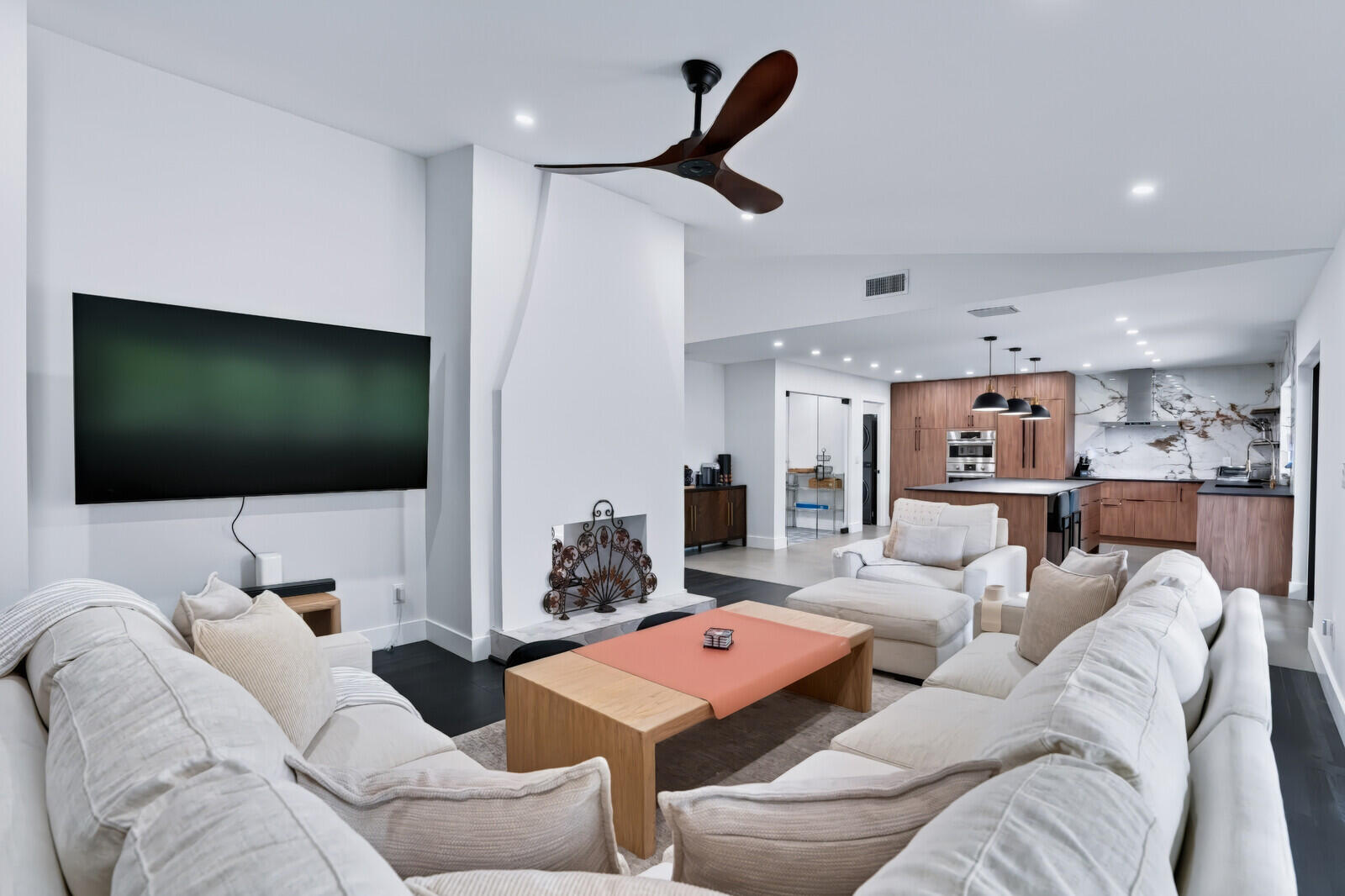 2708 NW 26TH Circle