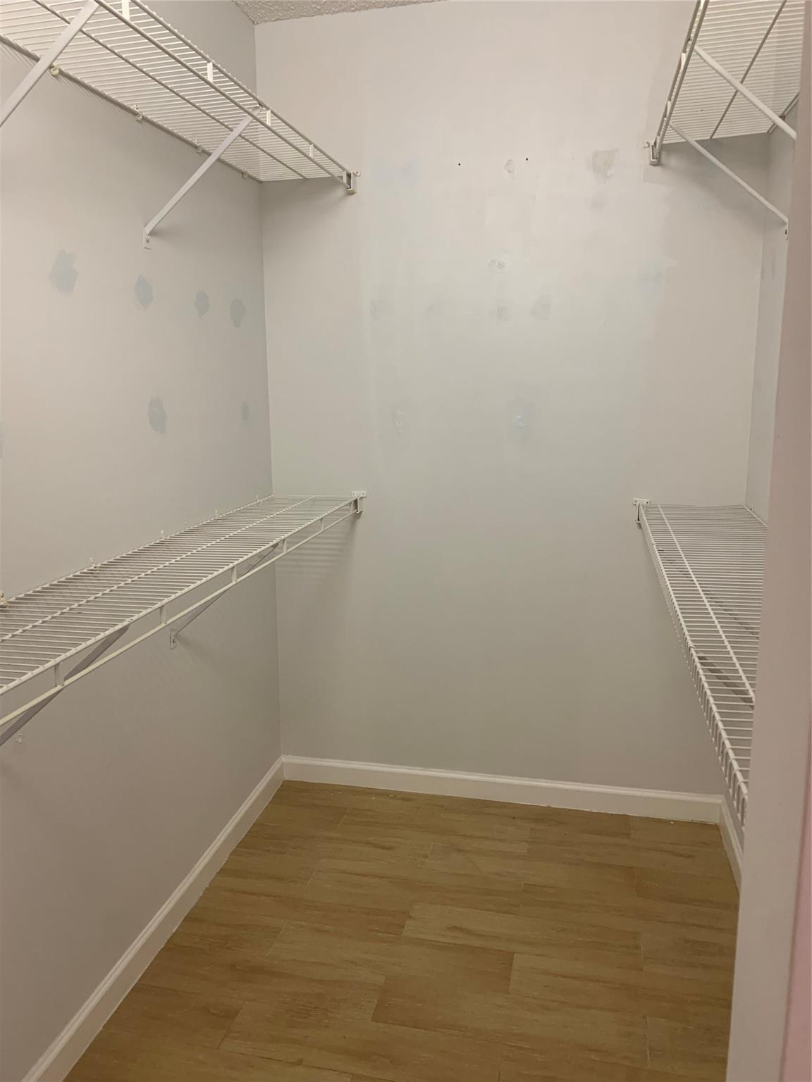 6315 Breckenridge Cir