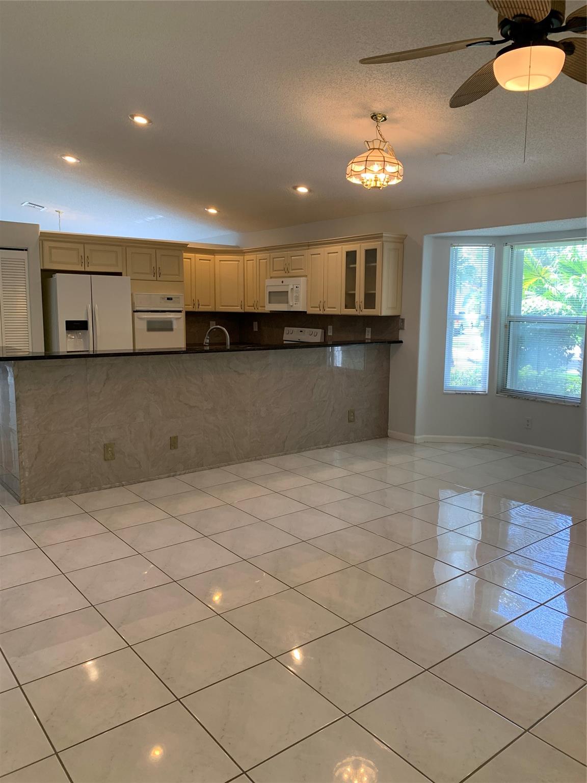 6315 Breckenridge Cir