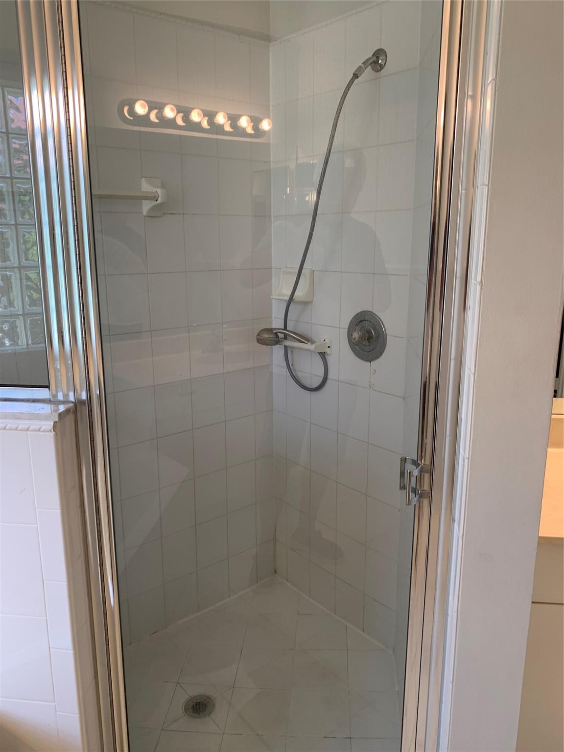 6315 Breckenridge Cir