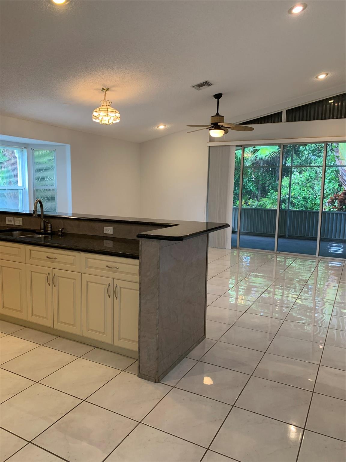 6315 Breckenridge Cir