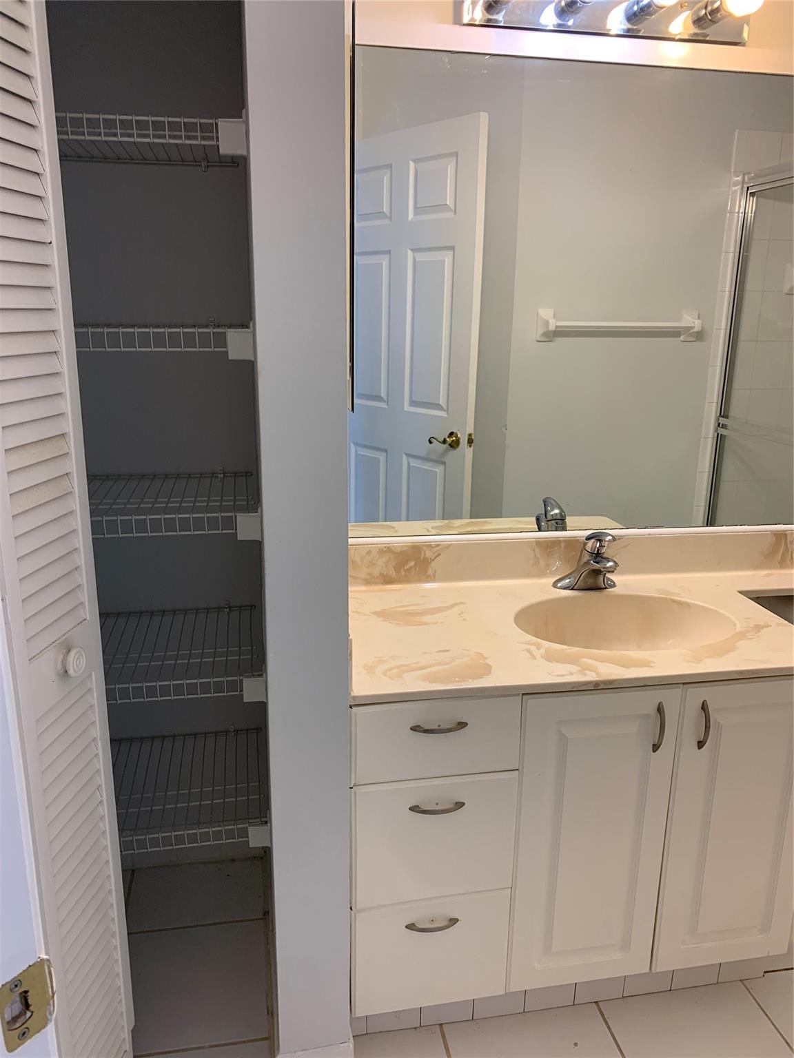 6315 Breckenridge Cir