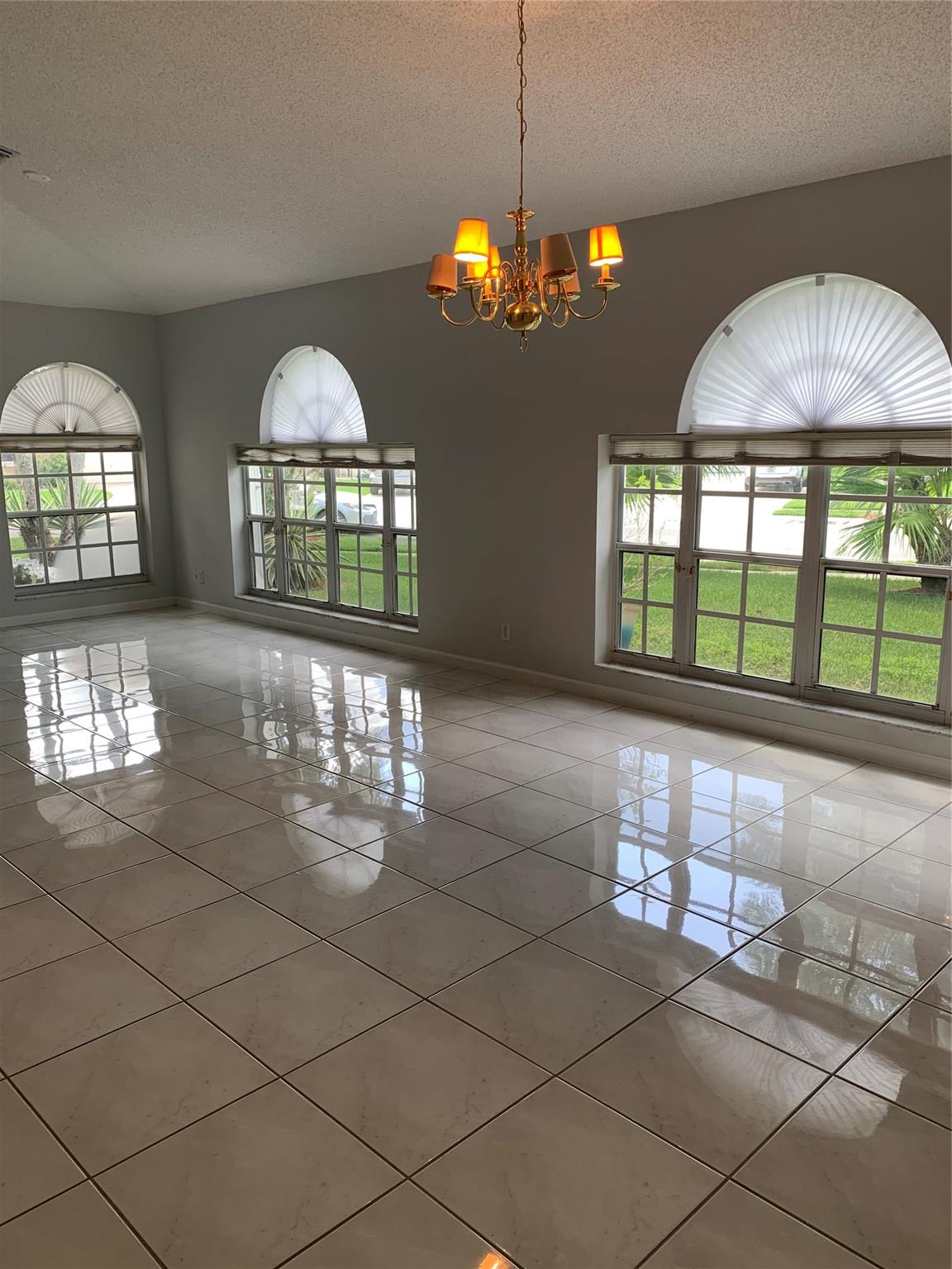 6315 Breckenridge Cir