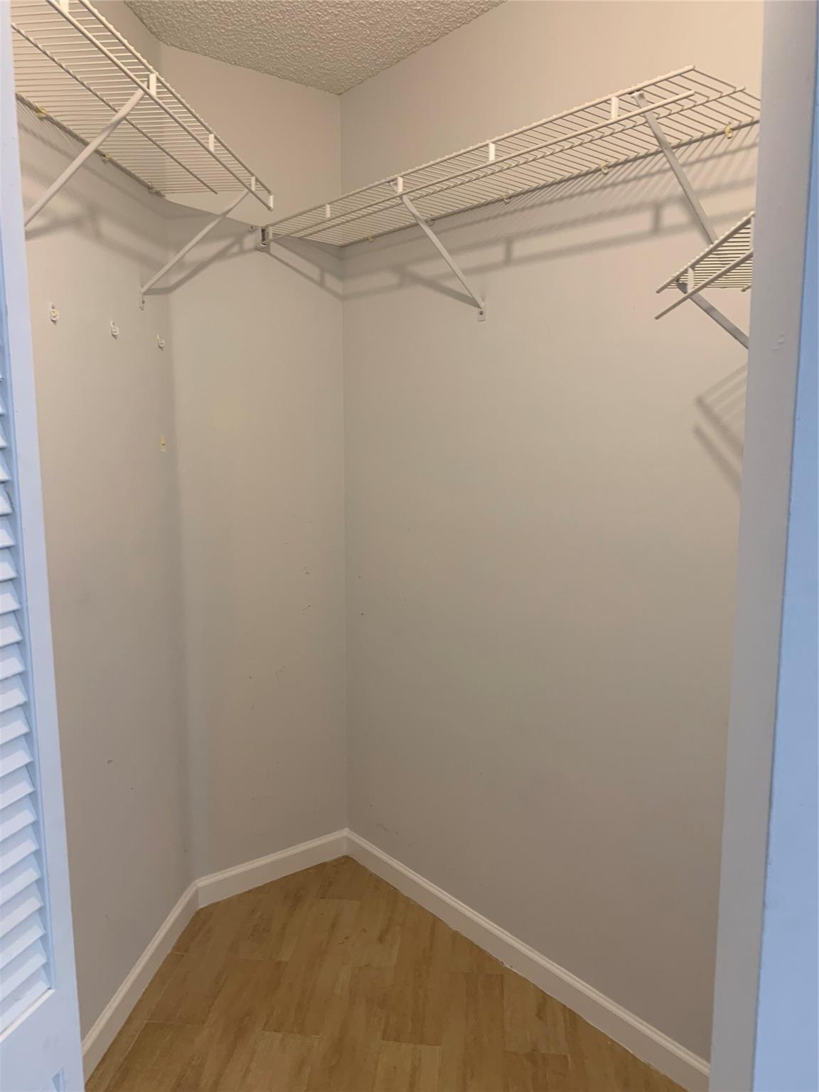 6315 Breckenridge Cir