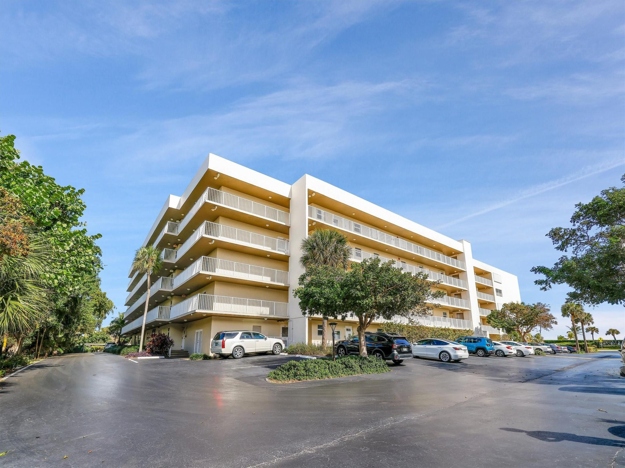 2929 S Ocean Blvd 406