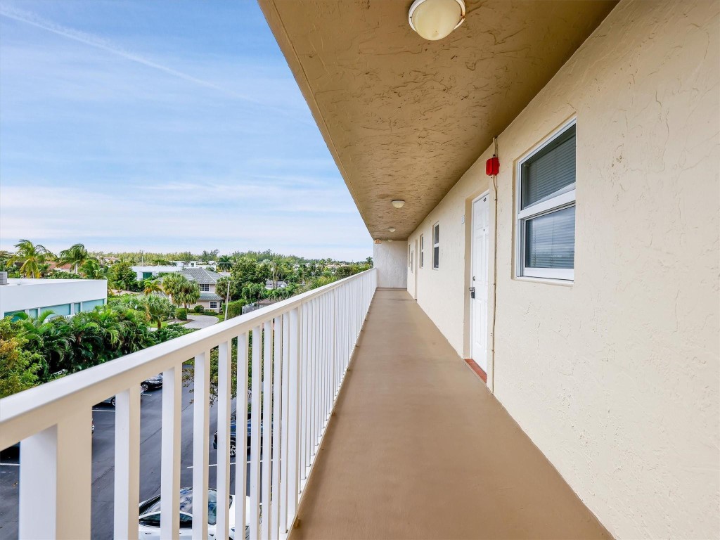 2929 S Ocean Blvd 406