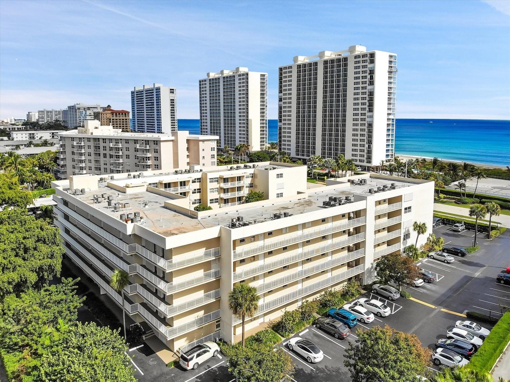 2929 S Ocean Blvd 406