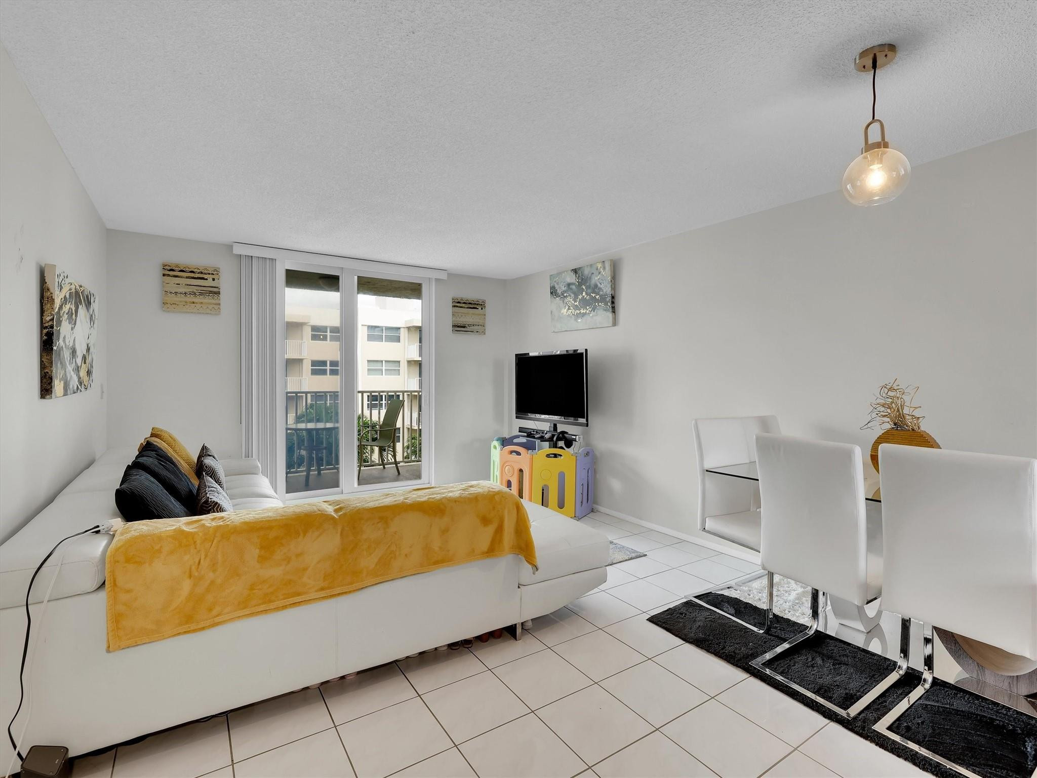 2929 S Ocean Blvd 406