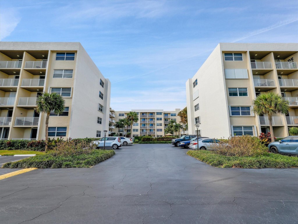 2929 S Ocean Blvd 406