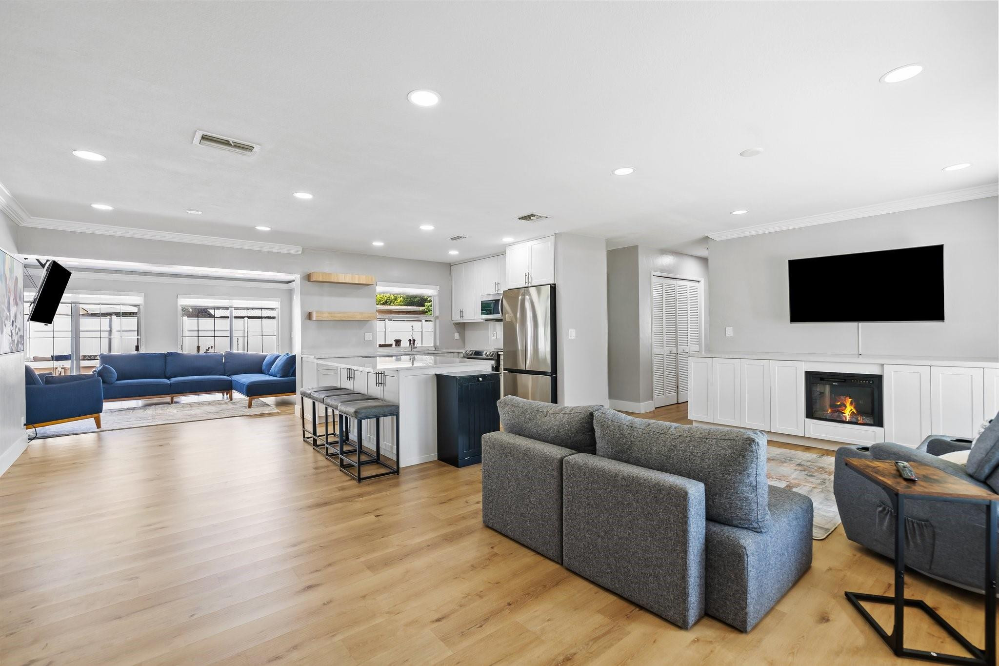399 NE 23rd Way