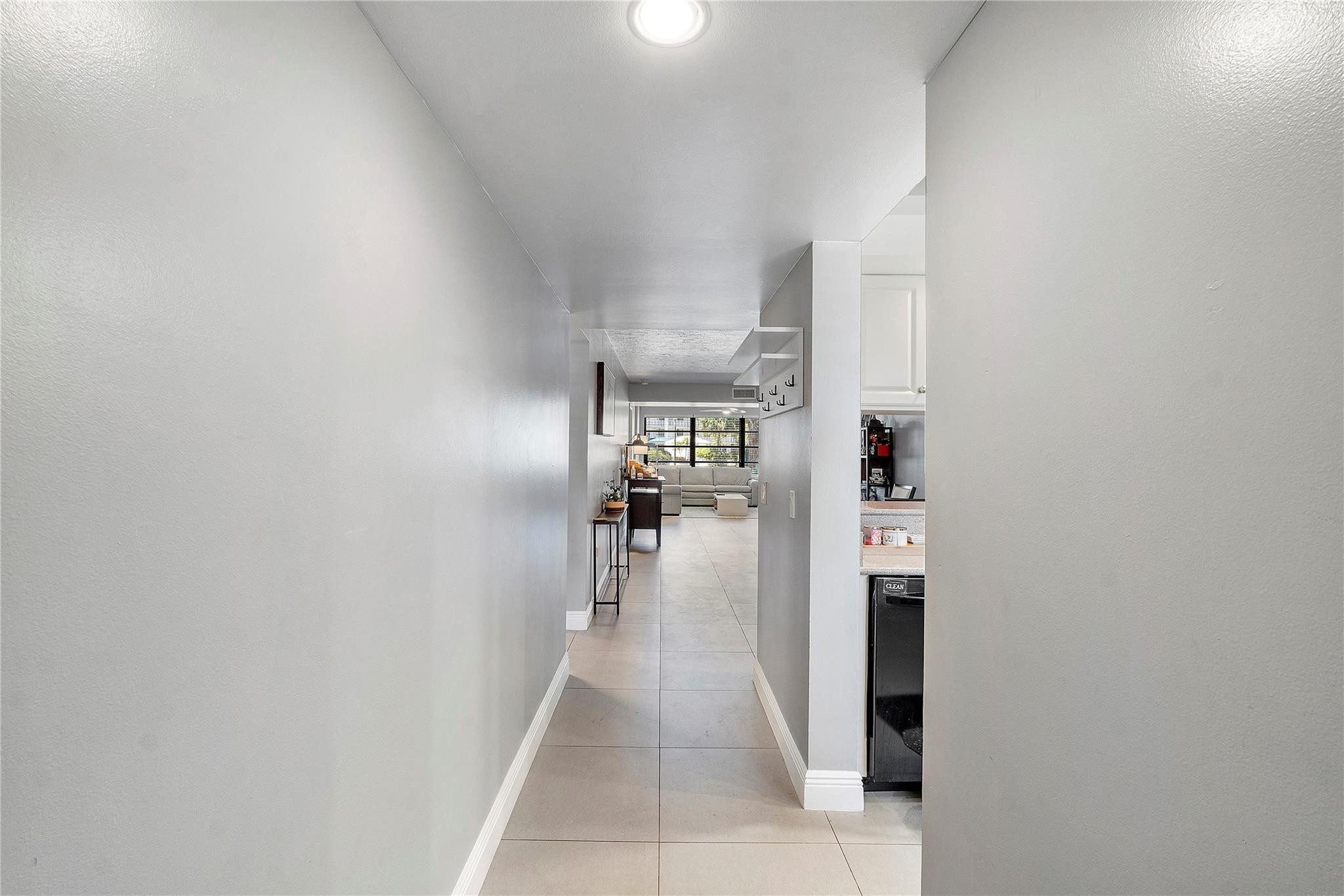 6025 Balboa Circle 101