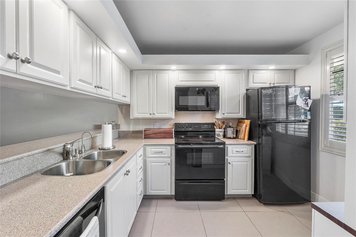 6025 Balboa Circle 101