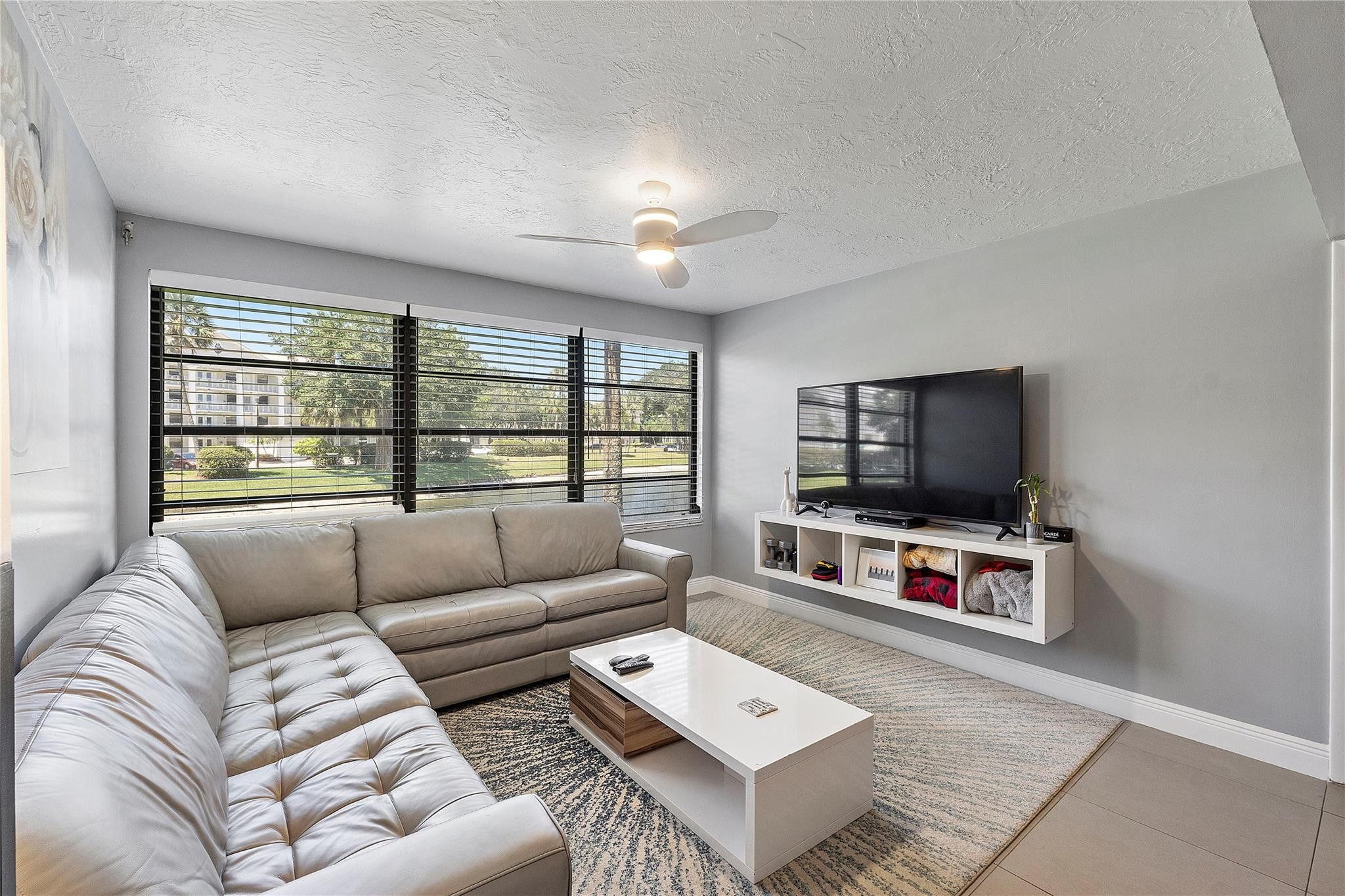 6025 Balboa Circle 101