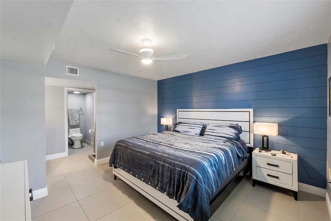 6025 Balboa Circle 101