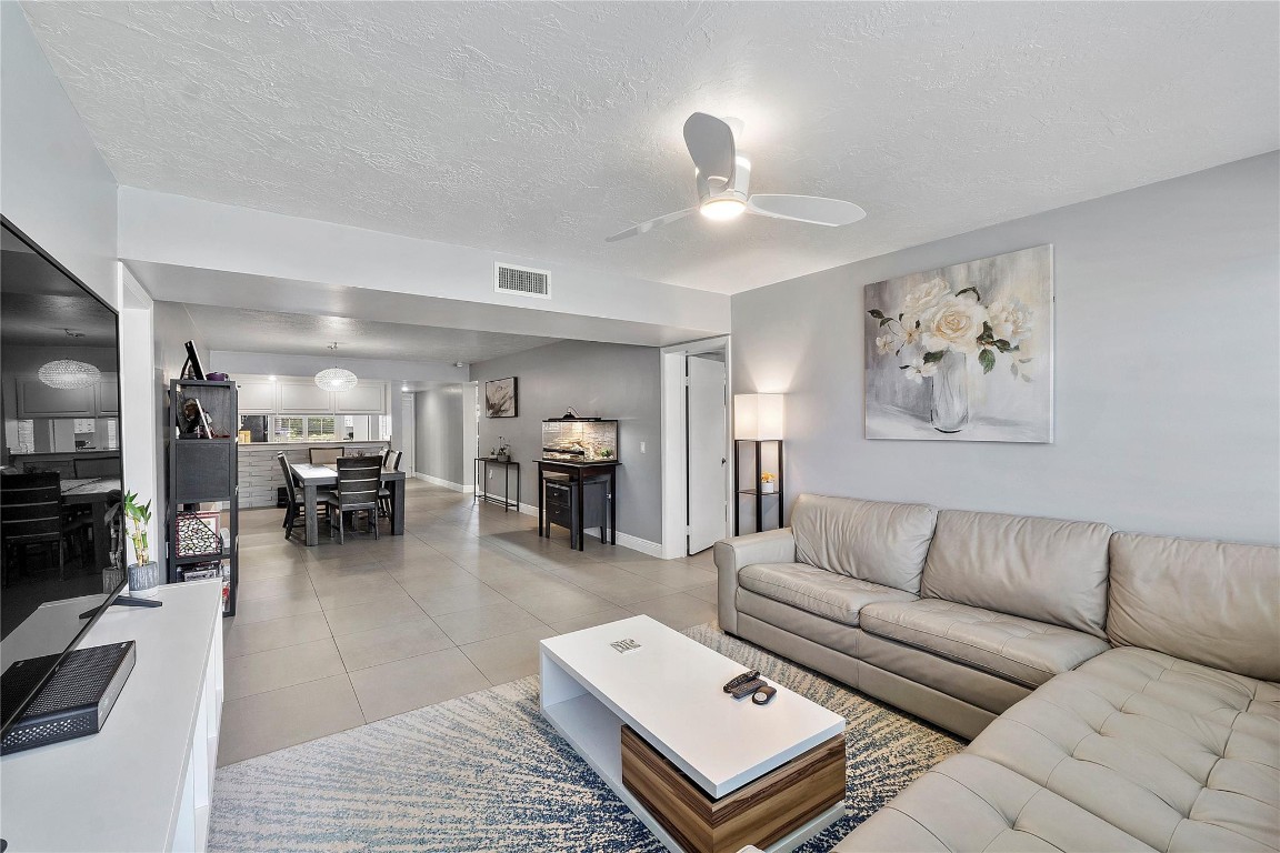 6025 Balboa Circle 101