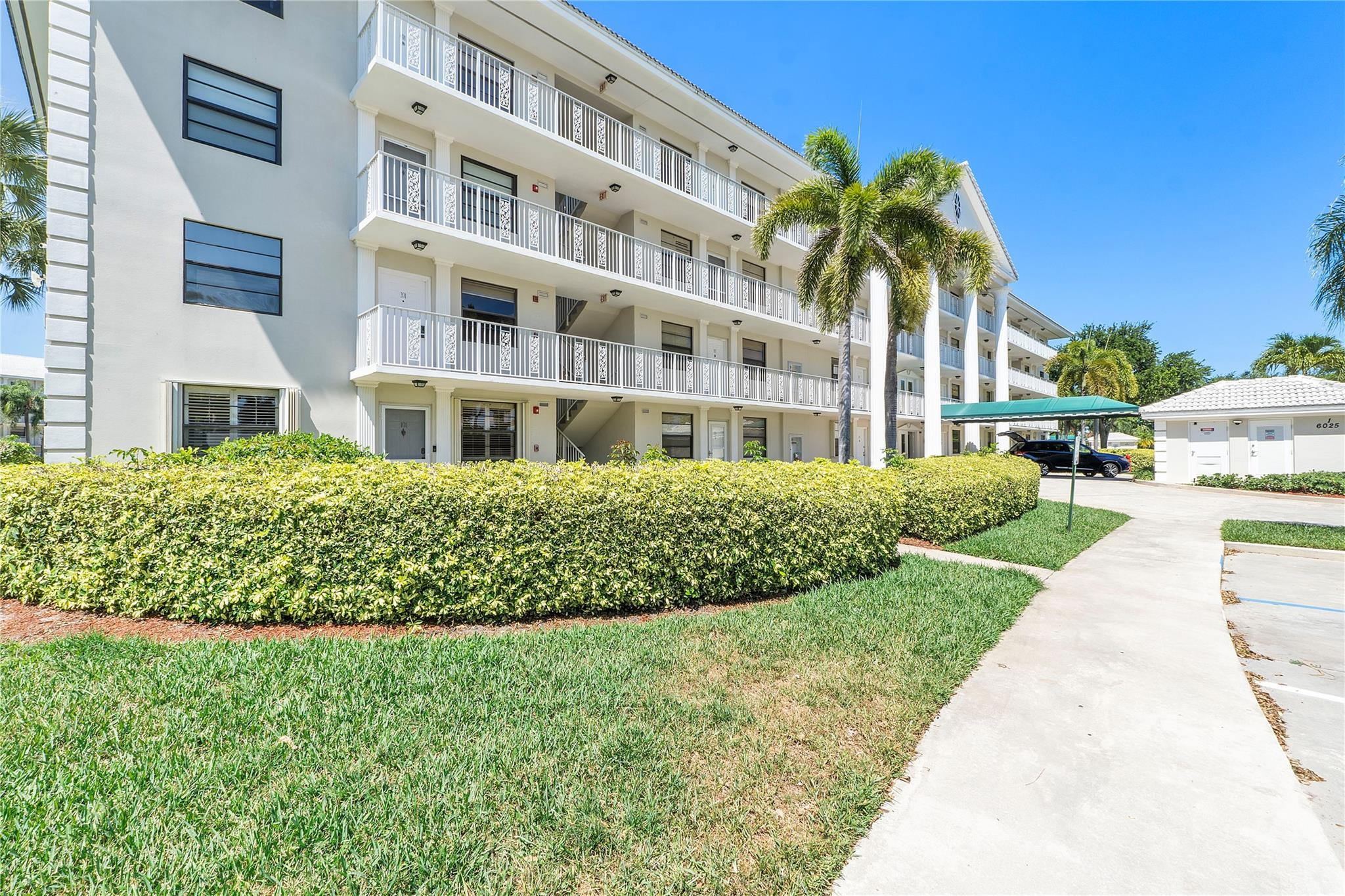 6025 Balboa Circle 101