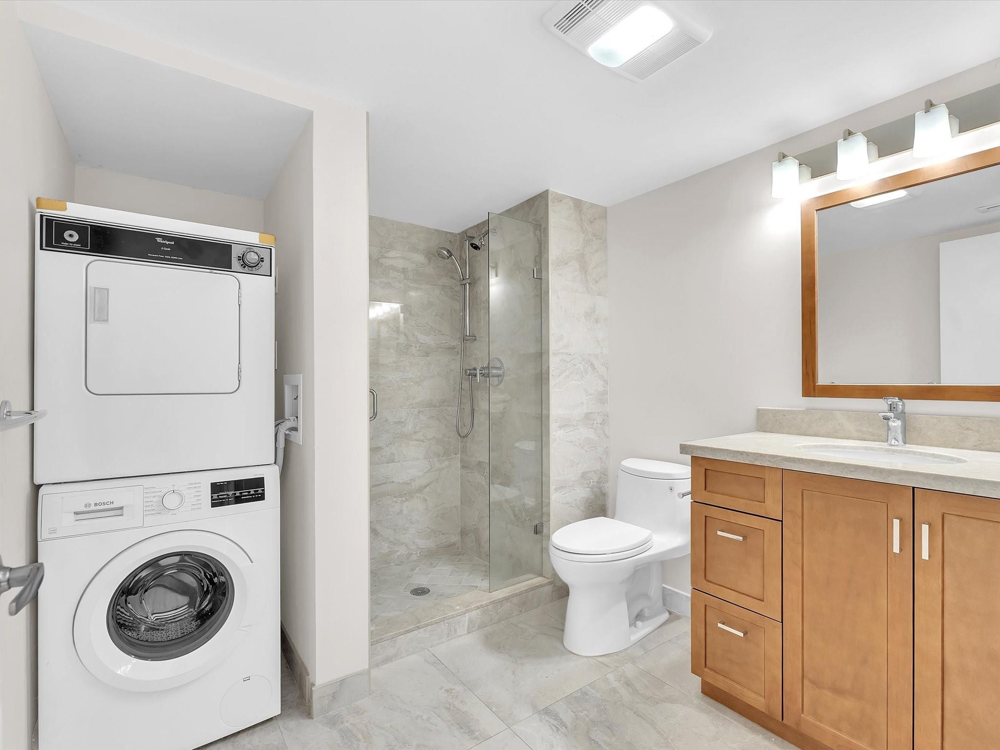 9290 Vista Del Lago E