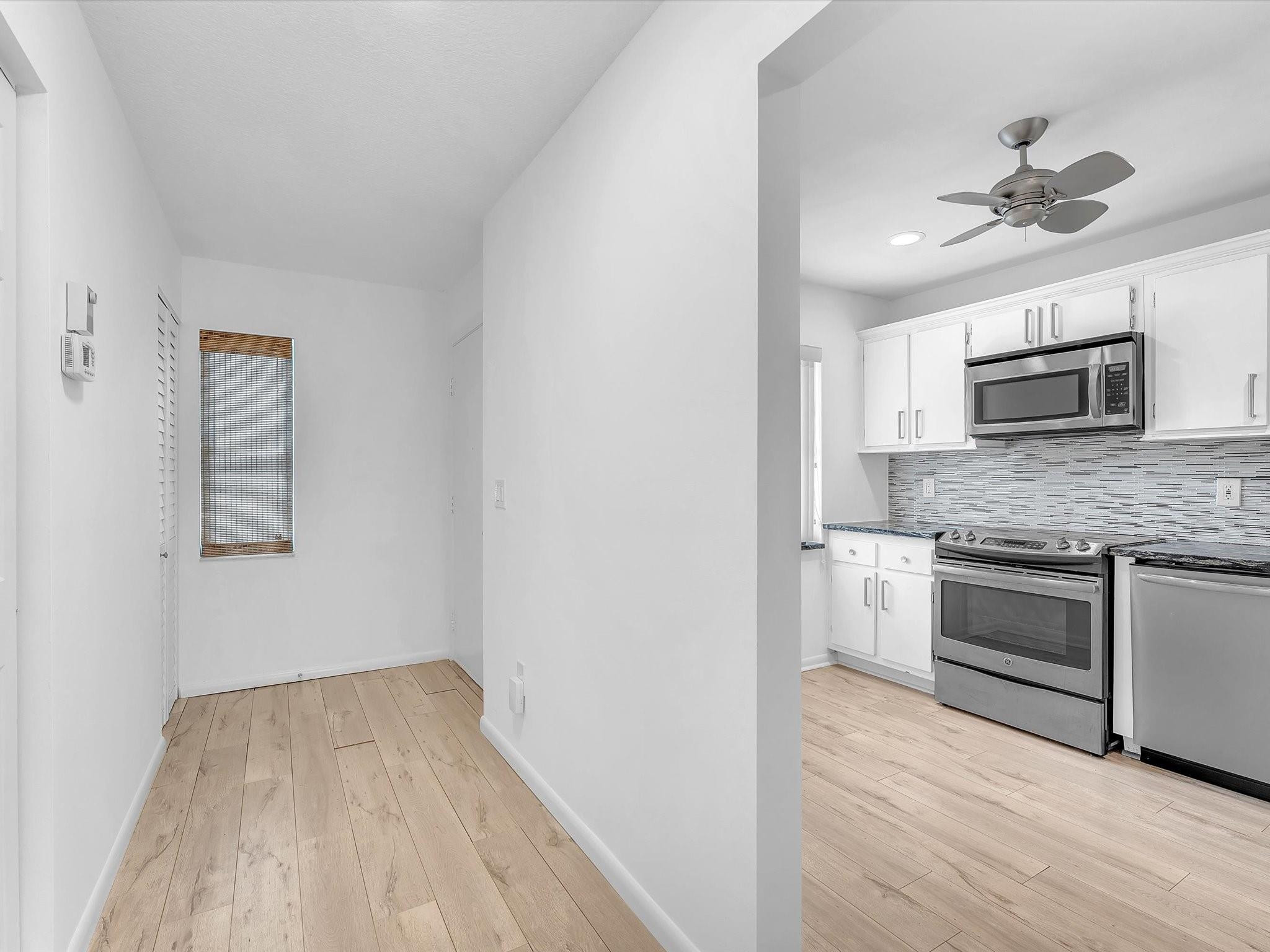 9290 Vista Del Lago E