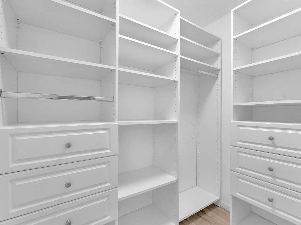 9290 Vista Del Lago E