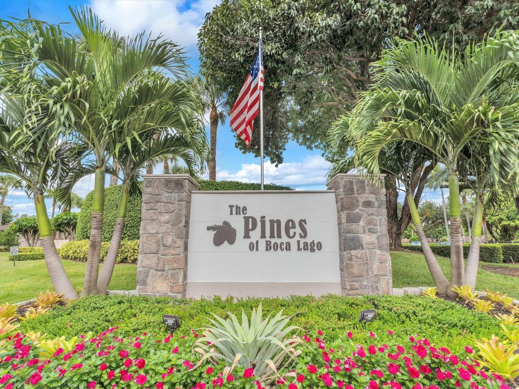 9290 Vista Del Lago E