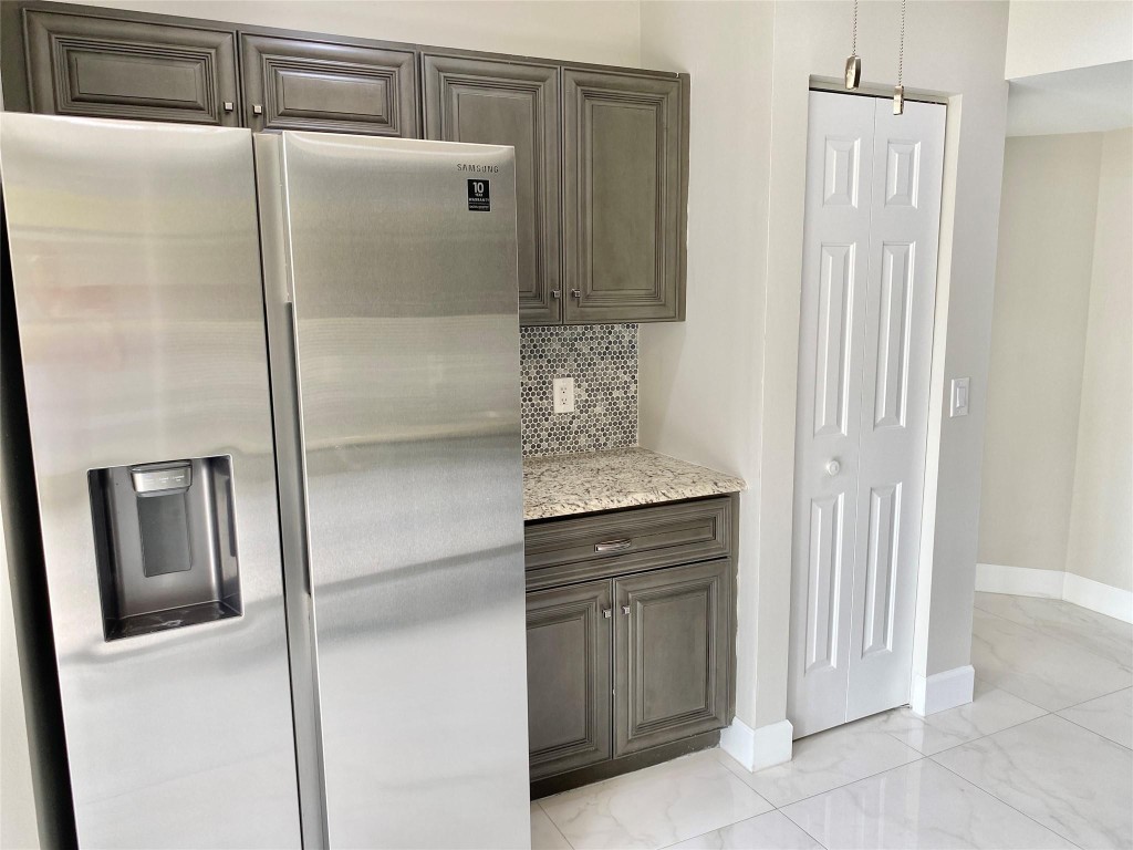 5591 Coach House Circle A